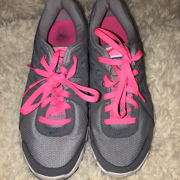 Sneakers - Picture 1 of 4